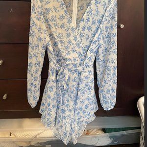 Long Sleeved floral Romper (Large)